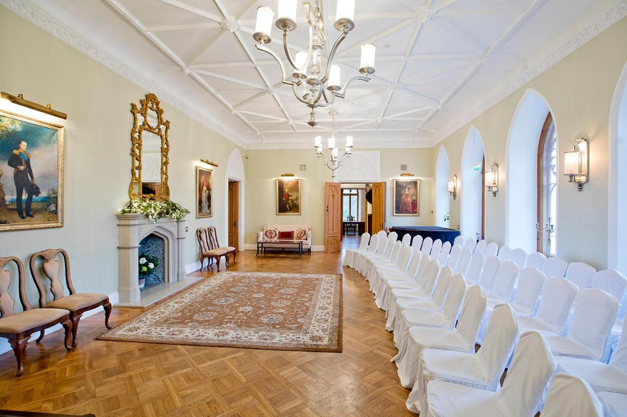 Schloss Fall, Hotel